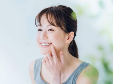 歯を気にする女性